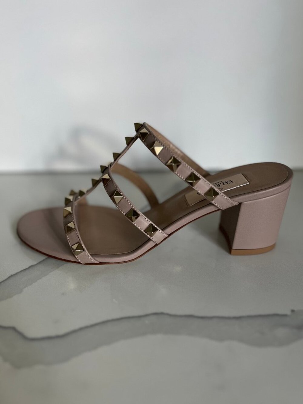 Valentino Garavani Rockstud Leather Slide Sandal 60mm, Poudre sz 36 - Authentic - Picture 3 of 15